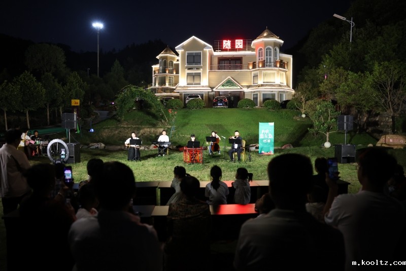 晓天镇：“乡宿”音乐会 奏响诗画之夜